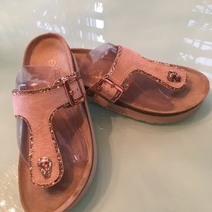 New gold rose sandals 🛍🎀.